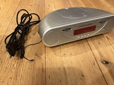 Radiowecker Unterbauraudio mit Weck- und Timerfunktion