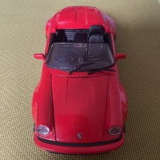 Modellautos 1:18 Maisto