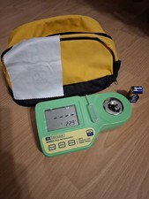 Milwaukee MA 885 Digital