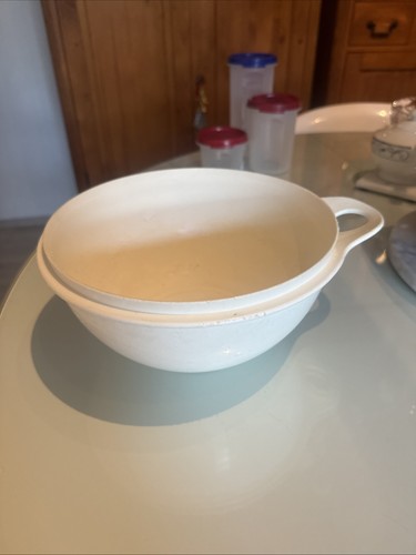 Tupperware maximilian - tupperware,