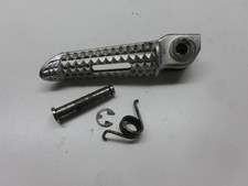 Triumph Street Triple R 675 D67LD 09-12 Fußraste Raste foot rest vorne links