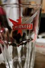 Smirnoff Becher Glas