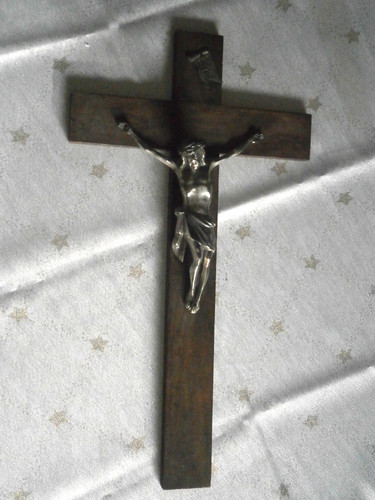 Holzkreuz mit jesusfigur - , 40