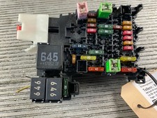 81304 fuse box VW Golf VII