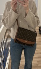 Louis Vuitton Bordeauxrot
