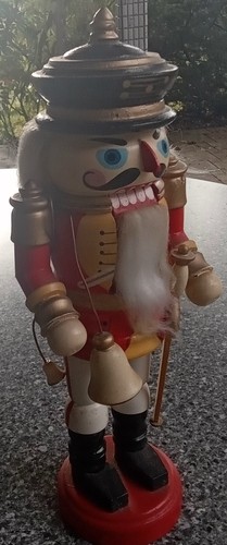 Nussknacker roter könig mit - roter,