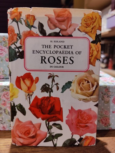 Pocket encyclopaedia roses - encyclopaedia,