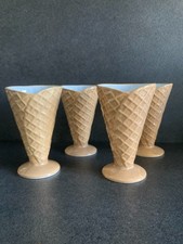 4 Stk Becher Eisbecher in Waffelform, Feinporzellan, Clayre & Eef