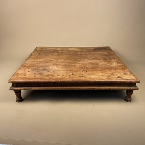 Indischer niedriger holztisch - indischer,