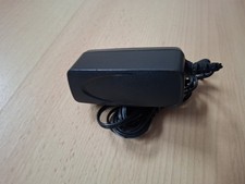 AC Adapter 9V 1A |