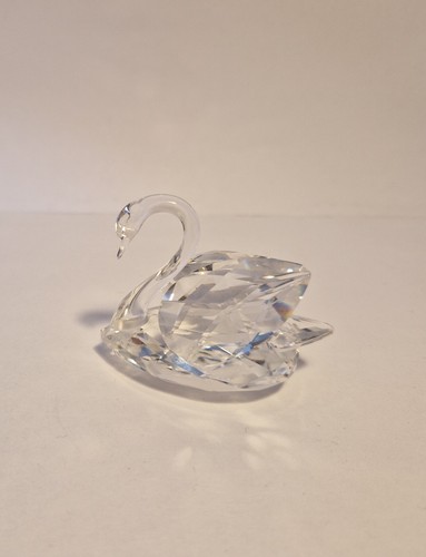Glasfiguren schwan