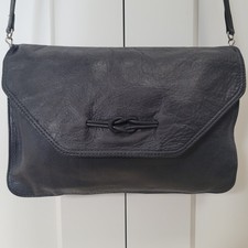 The Tramp Vintage Crossbody
