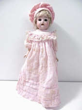 KLEINE ALTE WANDERPUPPE KOPF