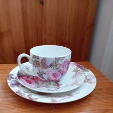 V&A VICTORIA AND ALBERT MUSEUM FINE CHINA New Brompton Pink Rose Trio Never used