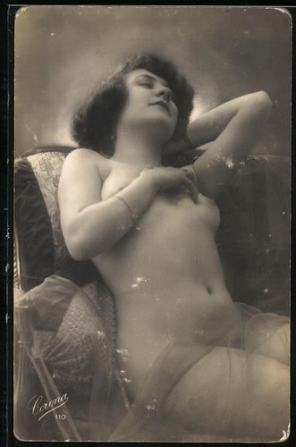 Fotografie nackte brünette - fotografie,