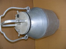 Schöner ALTER Melkeimer