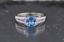 Diamant-Blautopas
