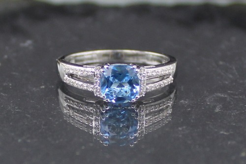 Diamant-Blautopas