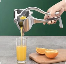 Praktische Saftpresse 