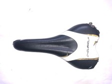 Fahrradsattel Cyclewolf Schwarz/Weiß Rennrad MTB Trekking 27x14 cm