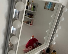 Spiegel + Schminktisch