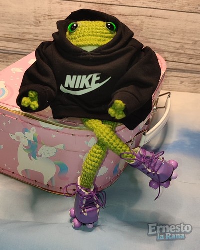 Handarbeit gehäkelt frosch - handarbeit,