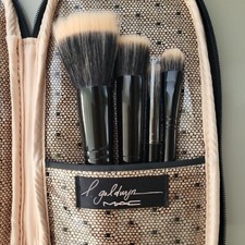 MAC Cosmetics 4  Pinsel + Tasche, Limited Edition Design, Liz Goldwyn - NEU -