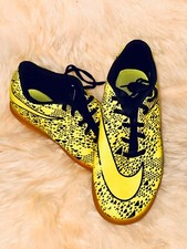 NIKE BRAVATA IC Fußballschuhe