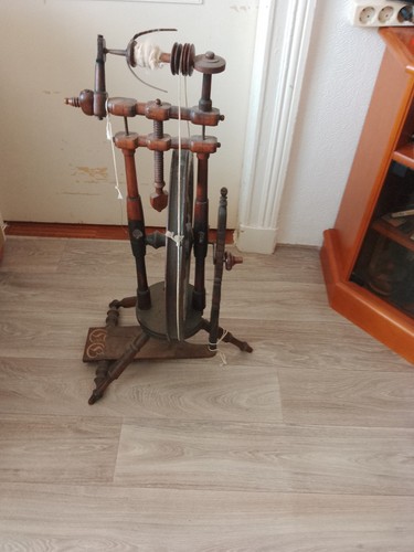 Antikes spinnrad holz vintage - spinnrad,