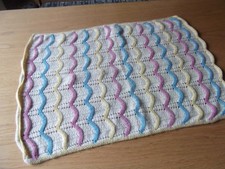 gestrickte Babydecke für