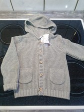 Graue Kapuzen Strickjacke -