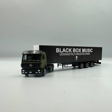 Mercedes SK LKW mit Auflieger Black Box Musik RAMMSTEIN Tour Truck 1:87 H0