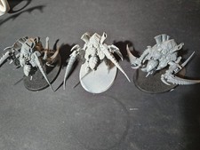 Tyraniden 3x Carnifexe