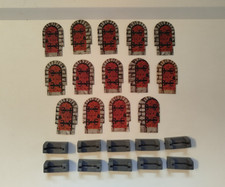 HeroQuest Brettspiel MB Ersatzteile 90er Jahre Konvolut 14 Türen m. 10 Sockel