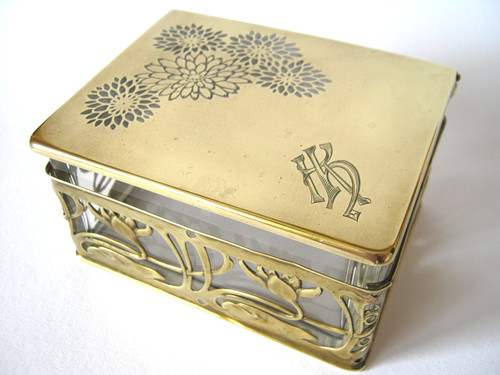 Jugendstil 1900 dose - um,