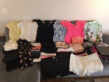 Großes Kleiderpaket