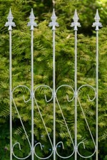 Rankgitter aus Metall 163cm x