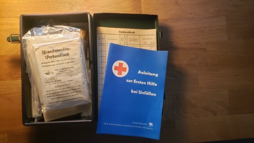 Sanikasten für