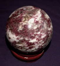 Kugel Lepidolith, poliert, mit