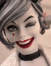 HARLEY QUINN DC BOMBSHELL RED
