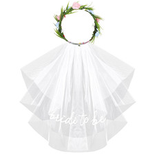 Brautschleier mit Blumenkranz