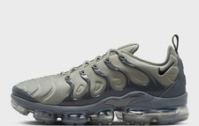 NIKE AIR MAX VAPORMAX PLUS