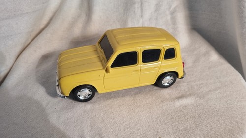 Renault gelb - r4,