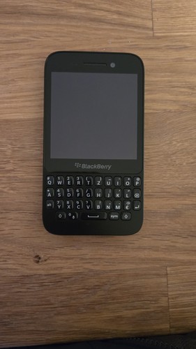 Defekt blackberry q5 - blackberry,