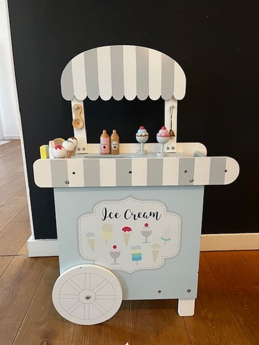 Großer eiscreme verkaufswagen - großer,