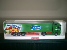 Wiking Mercedes-Benz MB Actros Kühlkoffer-Sattelzug Fruchtzwerge Art. 528 02 43