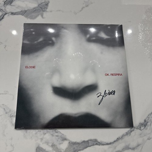 Elodie respira autogramm - elodie,