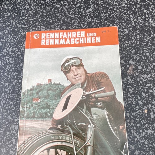 Rennfahrer und rennmaschine - rennfahrer,