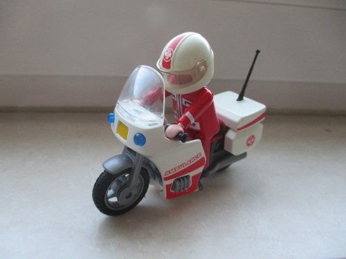 Playmobil-Mann-Motorrad-Arzt-A