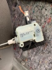 A2038201997 Stellmotor